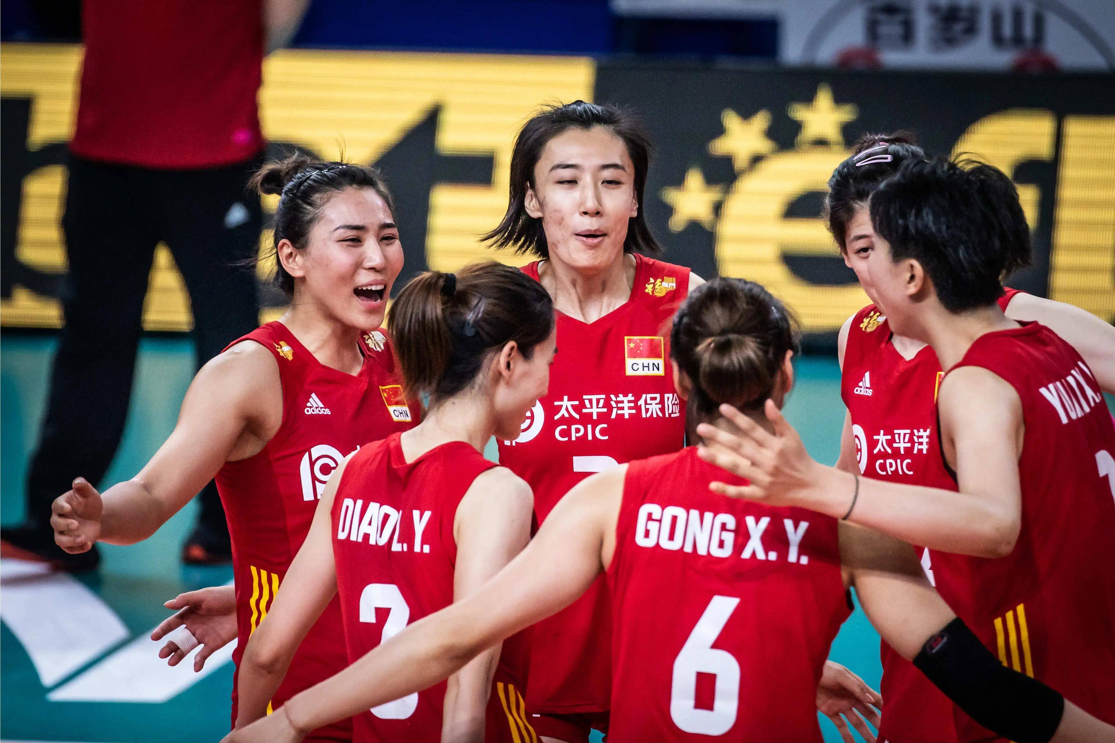 F1车队强势横扫中国女排晋级半决赛，状态火热！